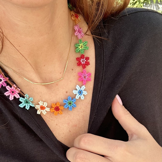 Matilda flowers beaded necklace
