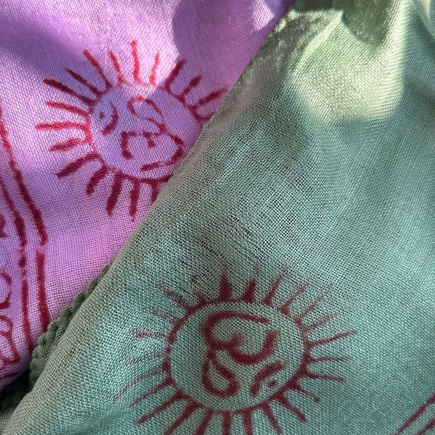 Om Cotton Sarong - Green