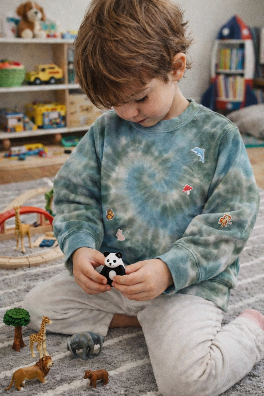 Tie Dye Sweat-Shirt KIDS with Printed Stickers!