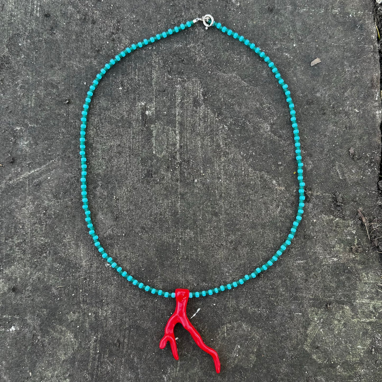 Kailua coral necklace