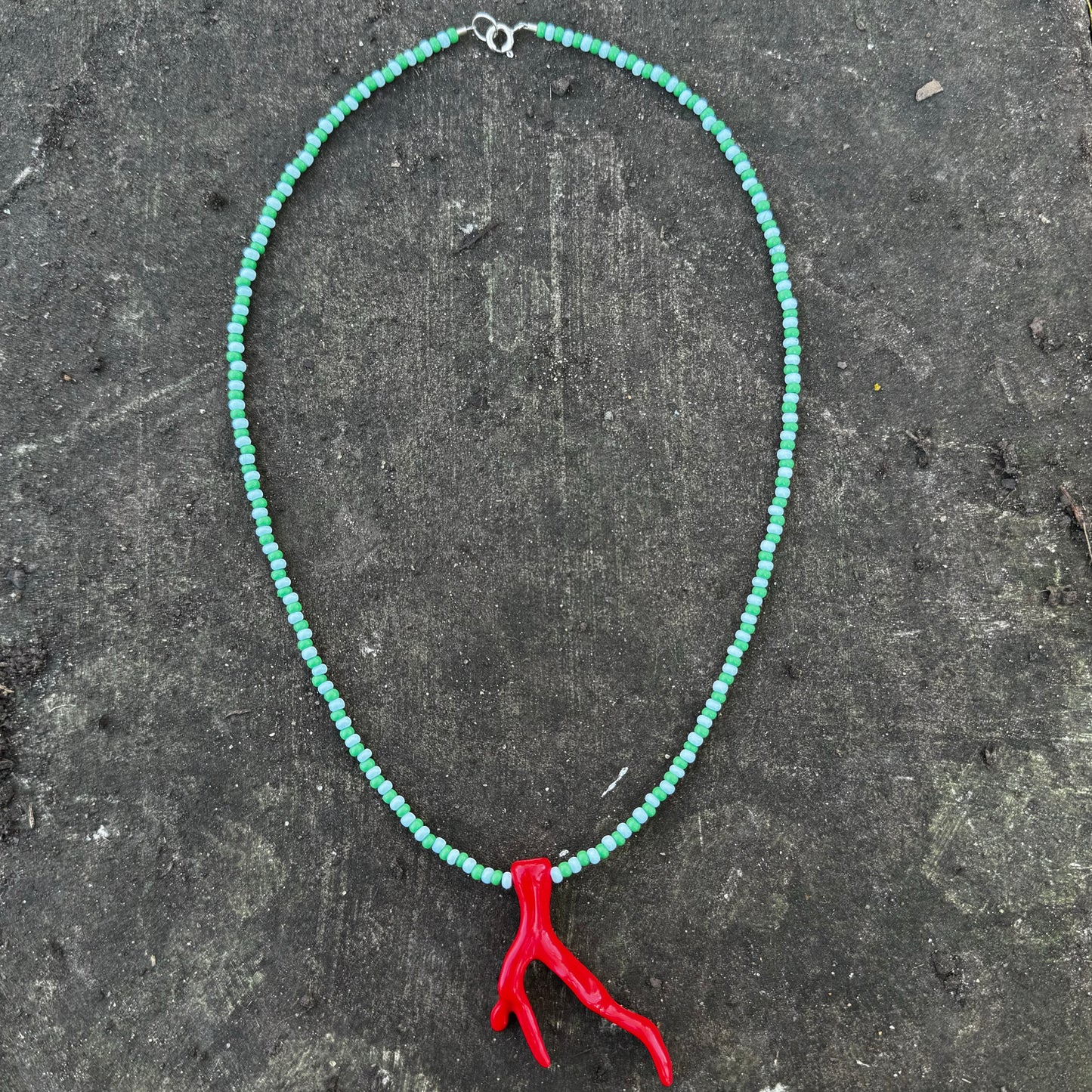 Kailua coral necklace